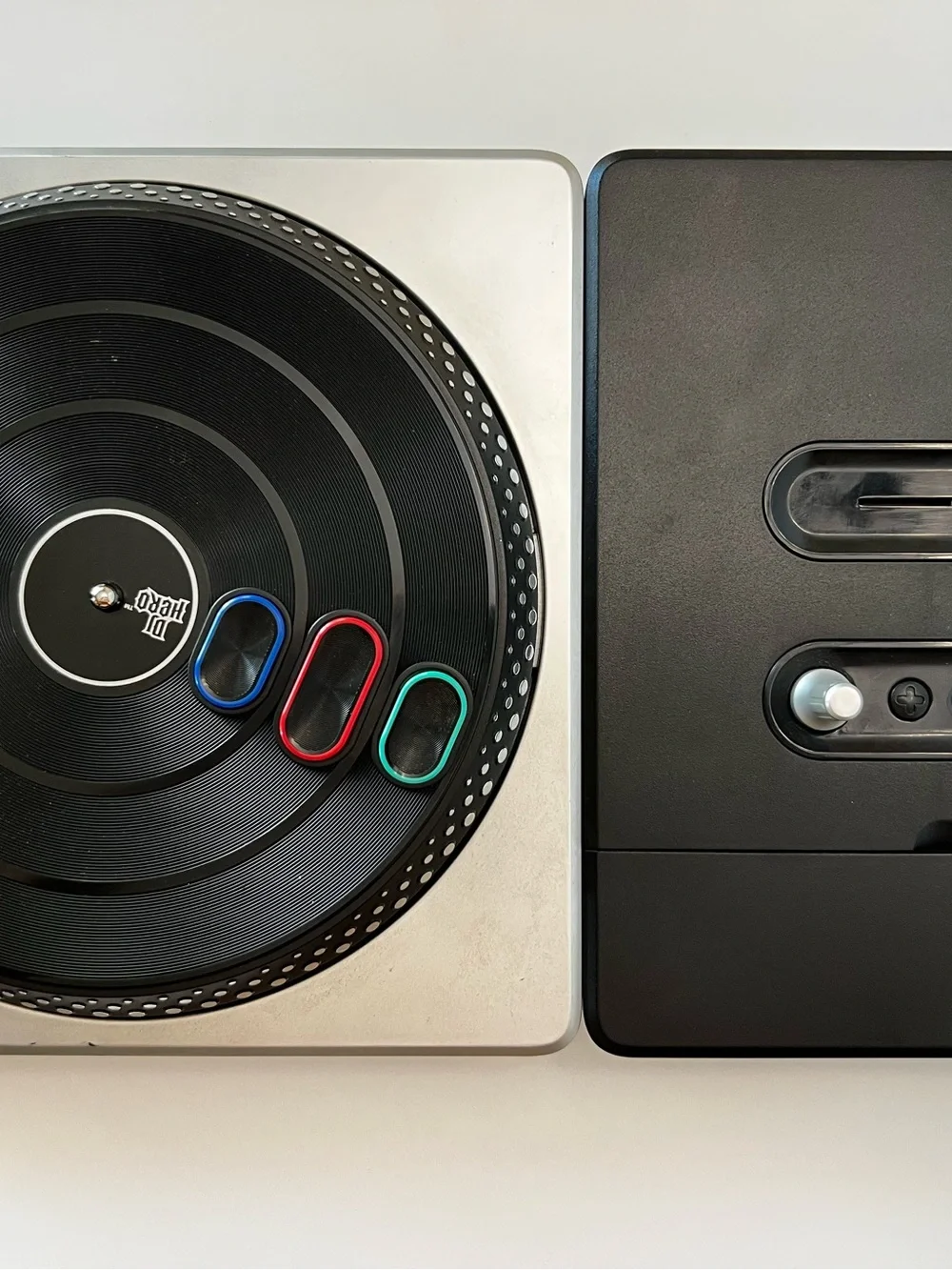 Nintendo Wii DJ Hero Turntable Controller  TESTED